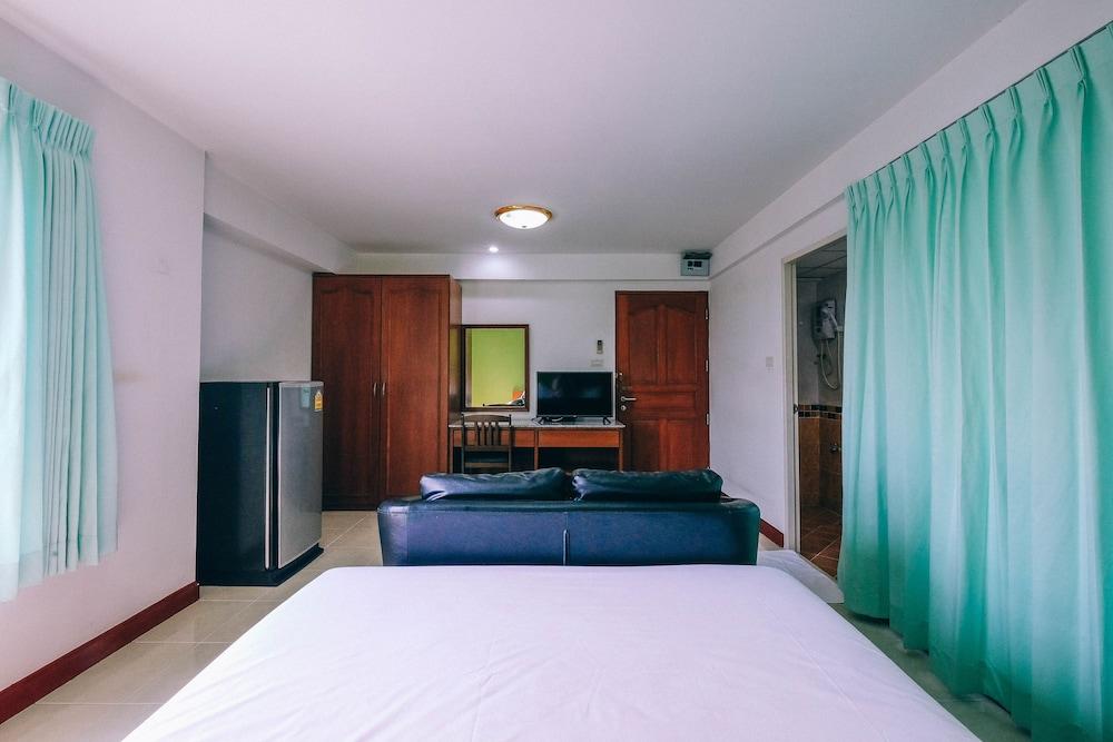 Golden House at Onnut Station