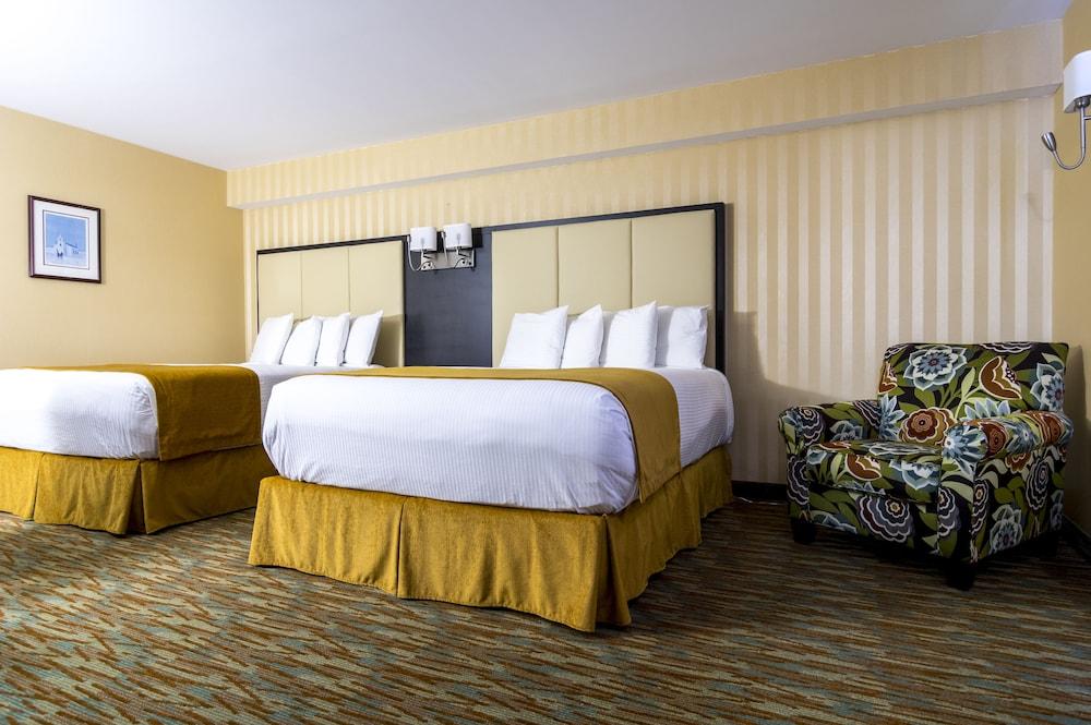 Sinbad's Hotel & Suites