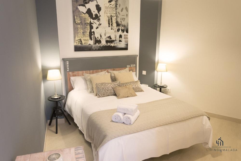 Living4Malaga Suites Superior