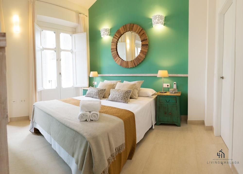 Living4Malaga Suites Superior