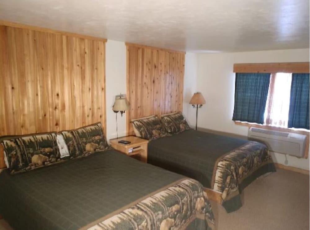 Wagon Wheel Restaurant Bar and Motel