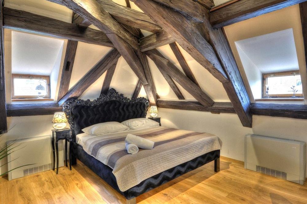 Old Town Boutique Apartments