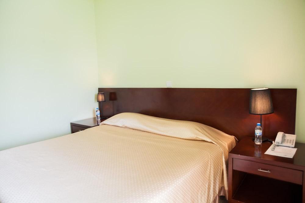 Gorillas Volcanoes Hotel