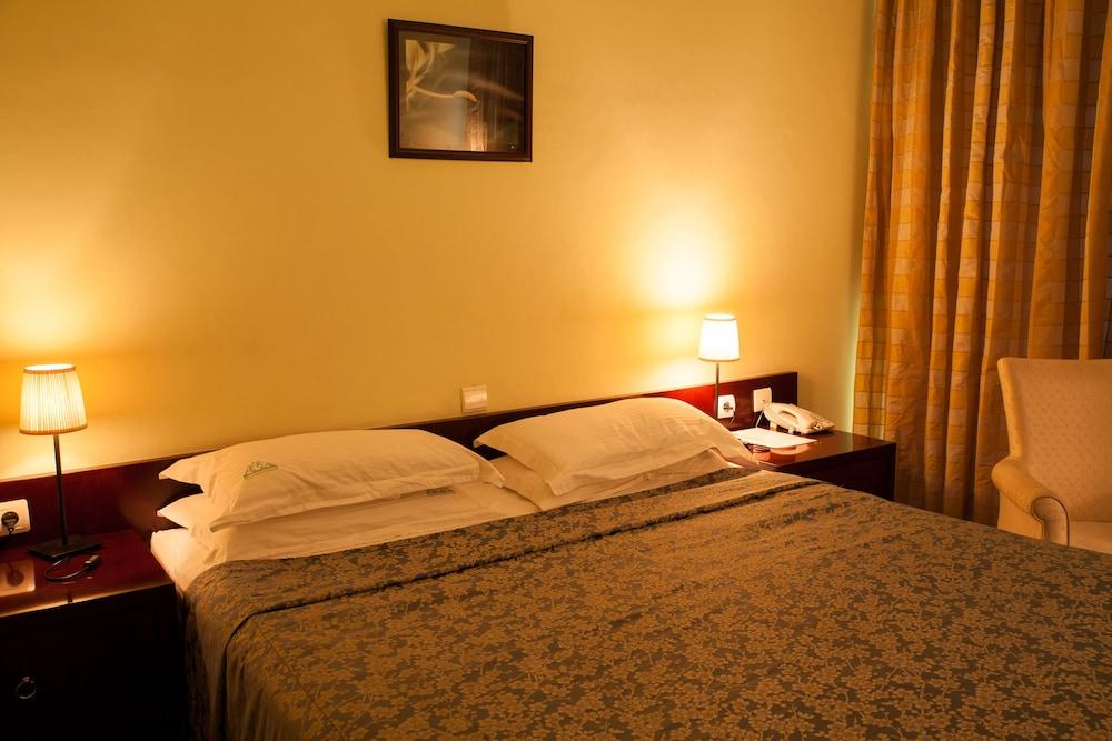 Gorillas Lake Kivu Hotel