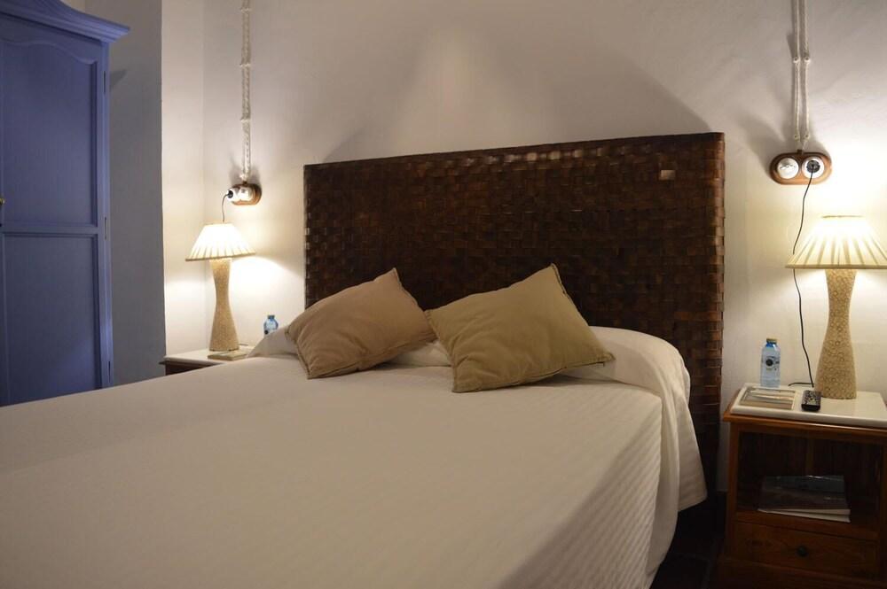 ON Acebuchal 23 - Only Adults