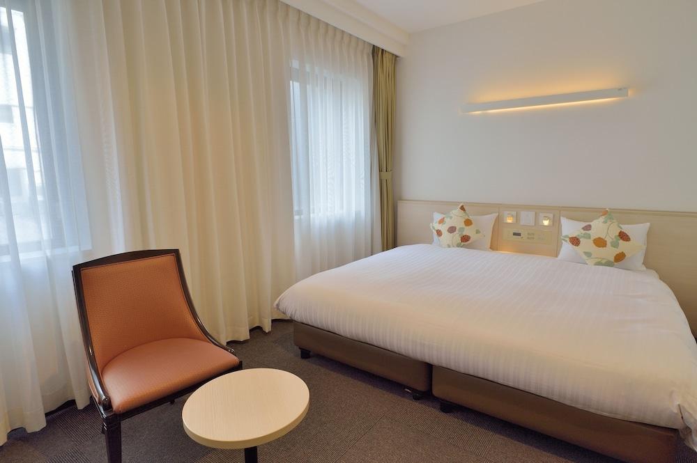 Natural Hot Spring Midosuji Hotel