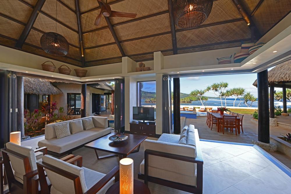 Wavi Island Villas
