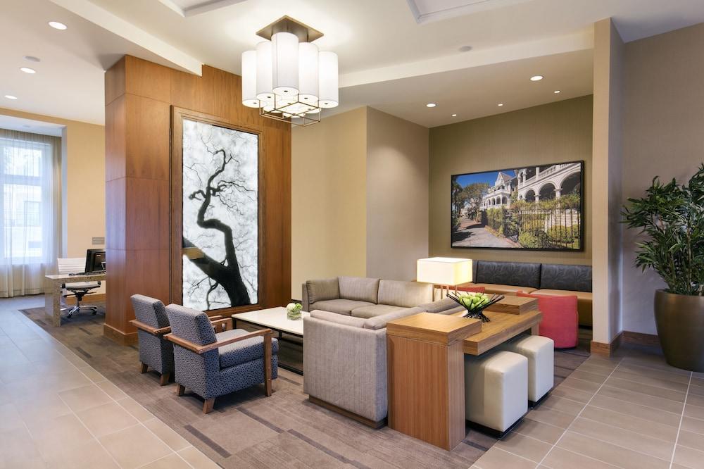 Hyatt Place Charleston/Historic District