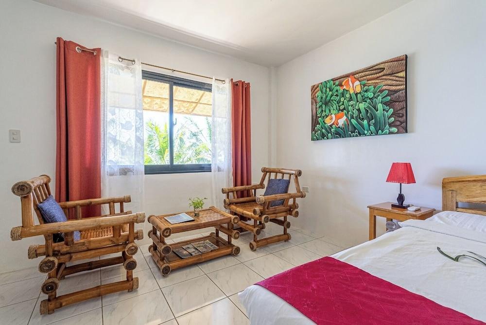 Blue Star Dive & Resort