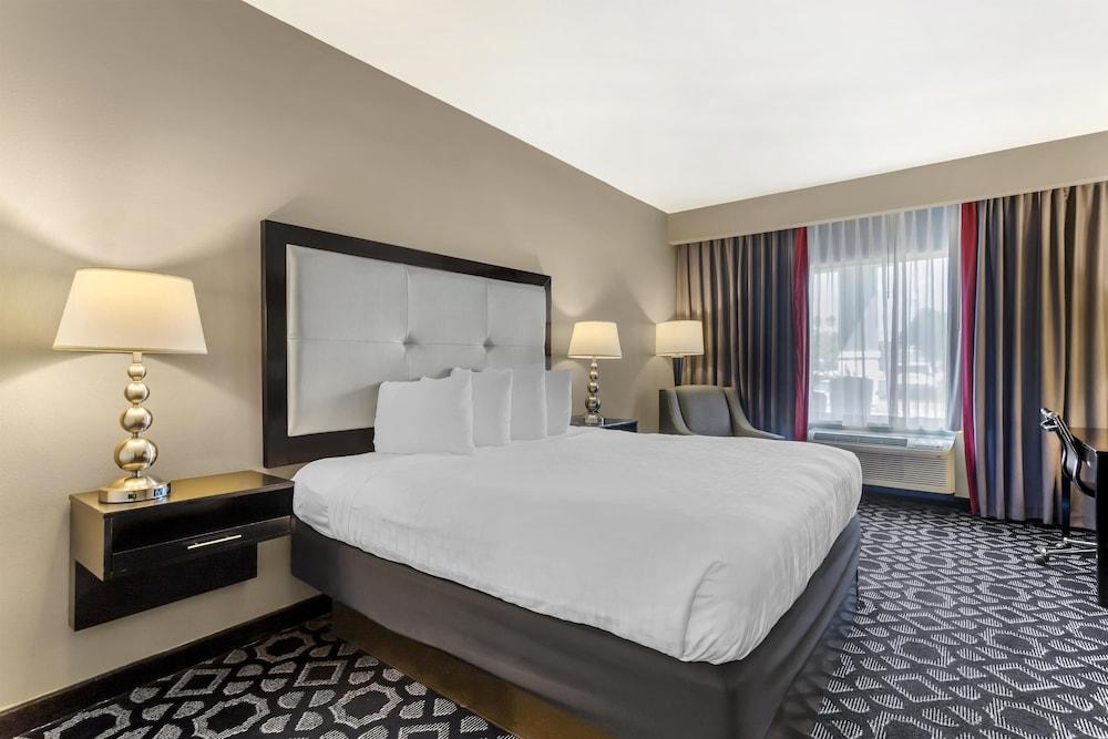 Best Western Plus Laredo Inn & Suites