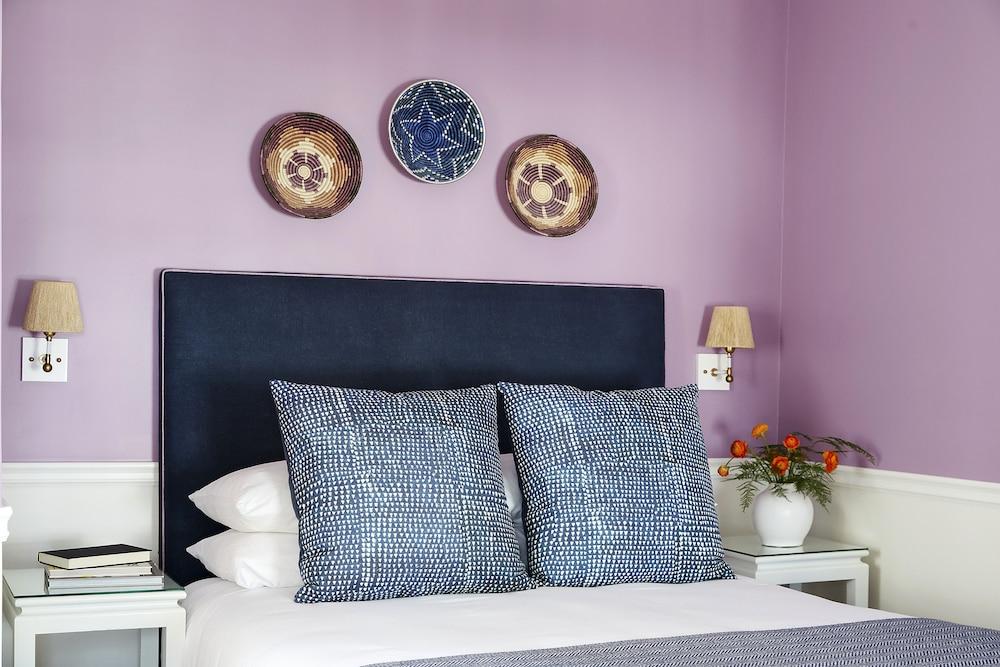 The Christopher, The Edgartown Collection