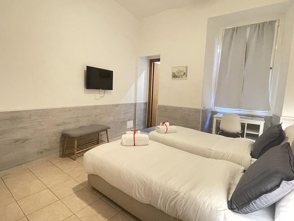 Roman Holidays Rooms Otranto