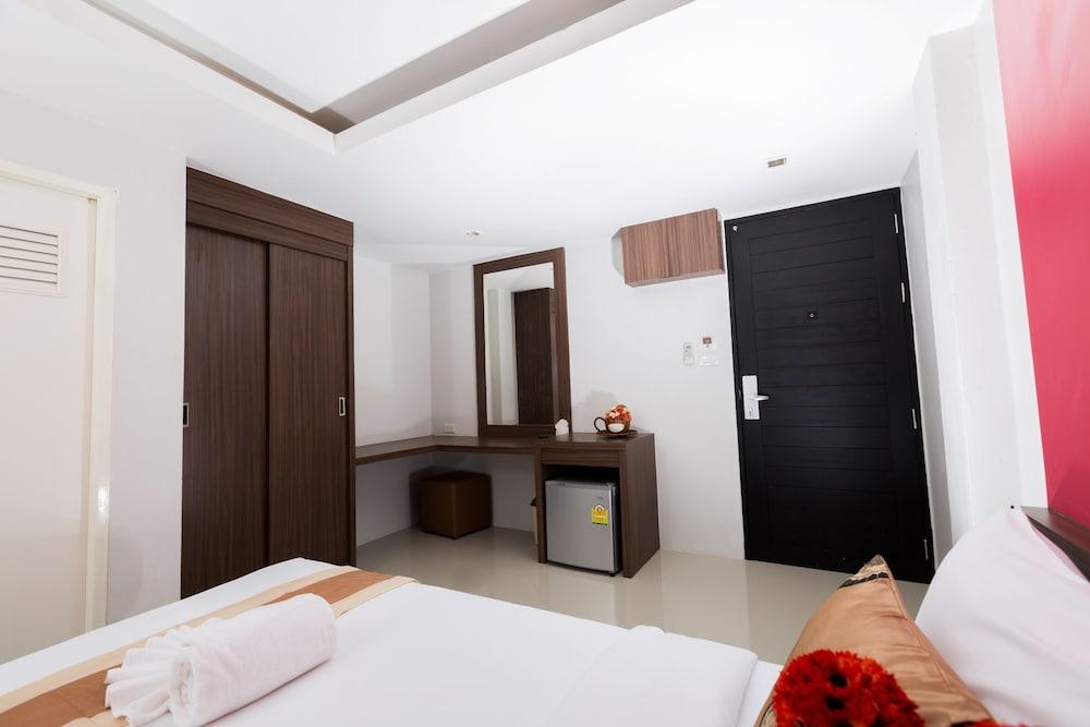 Euro Luxury Pavillion