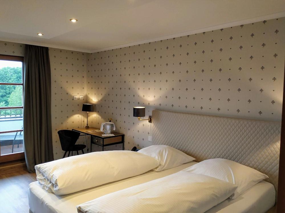 Hotel Restaurant Vinothek Lamm