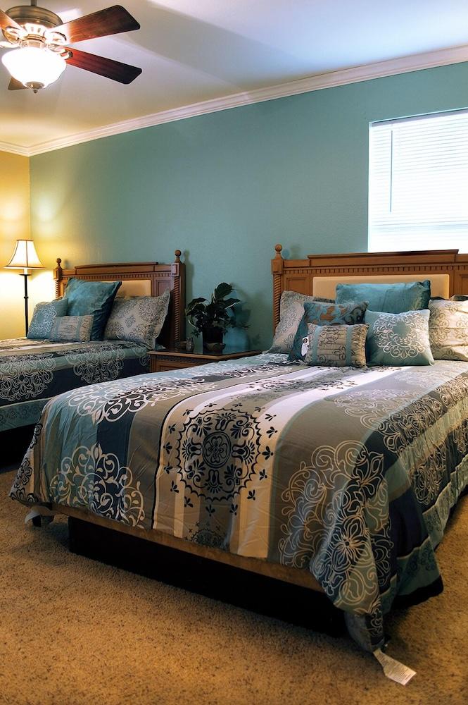 Moonbeam City ELF Home