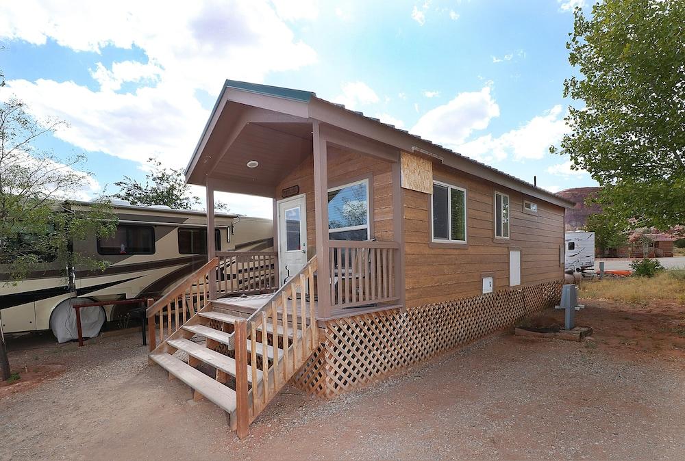 Sun Outdoors Canyonlands Gateway