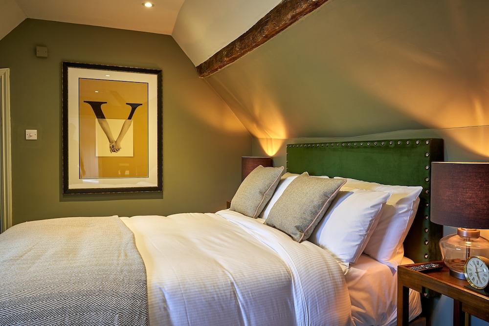 The Horse & Groom Inn