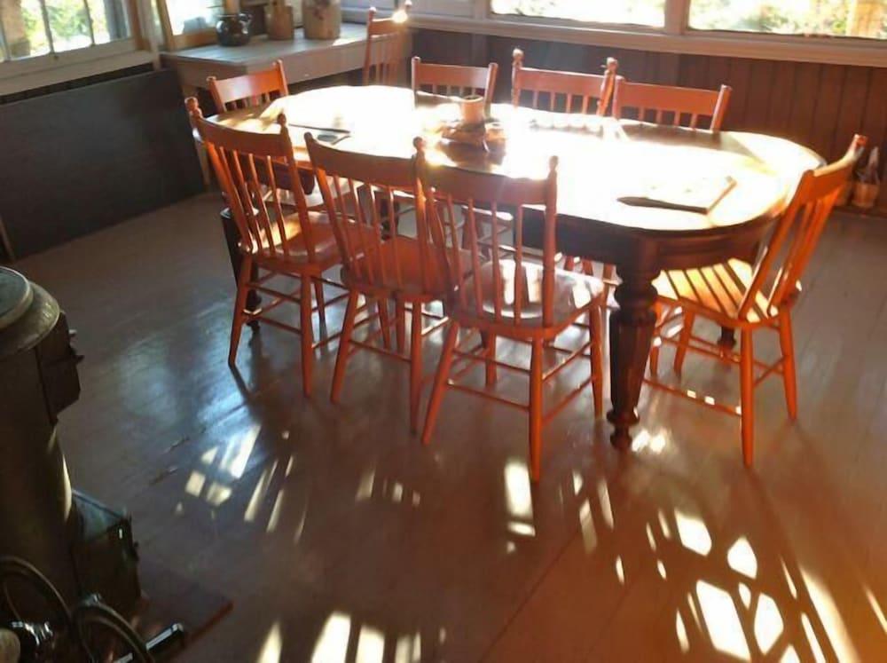 Gwanatchewan Cottage - Private Island