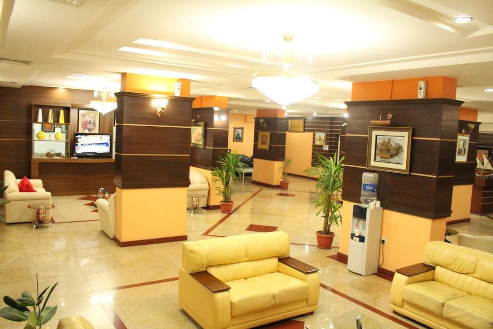 Flora Park Hotel Apartment