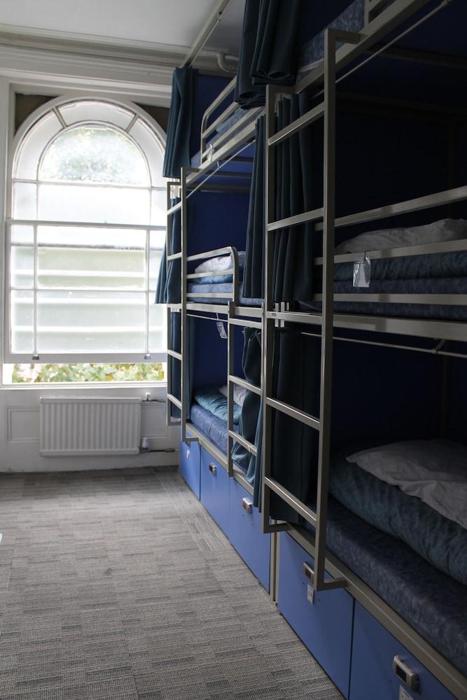 Smart Hyde Park Inn Hostel