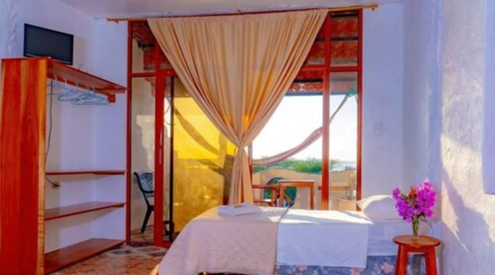 Royal Galapagos Inn