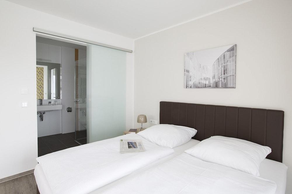 ADAPT APARTMENT HOTEL Berlin-Adlershof