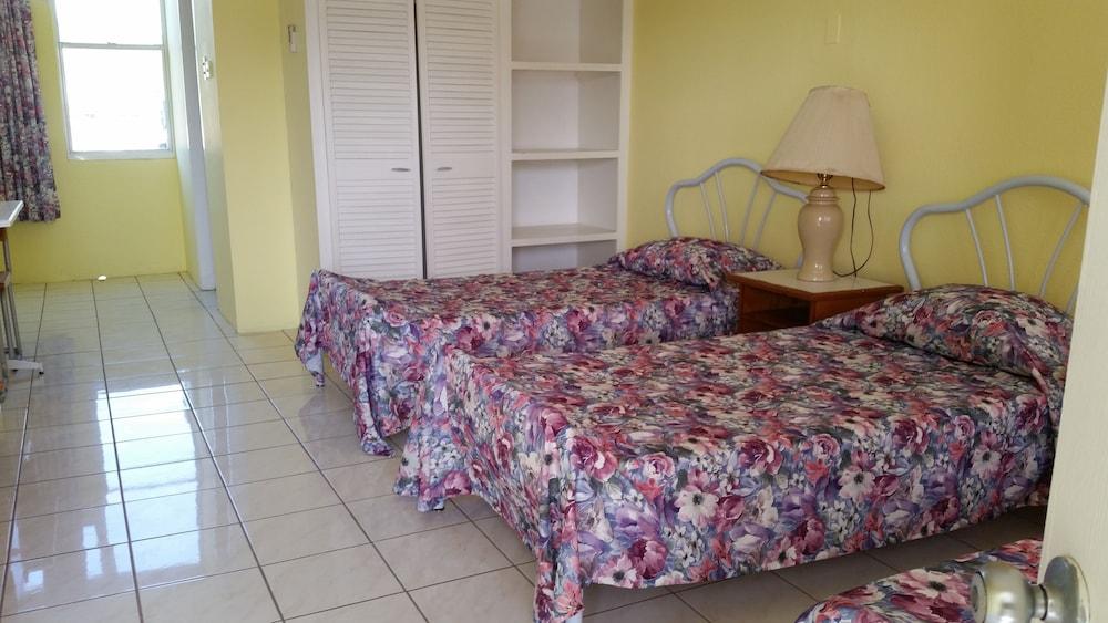 Royal Palm Suite Hotel