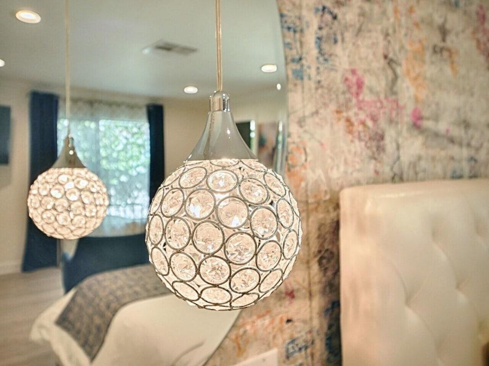 Little Paradise Hotel