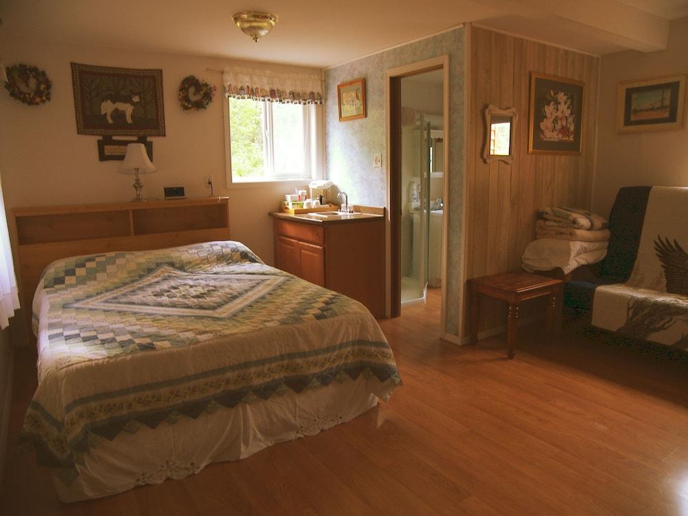 Grace and Bill's Freedom Hills