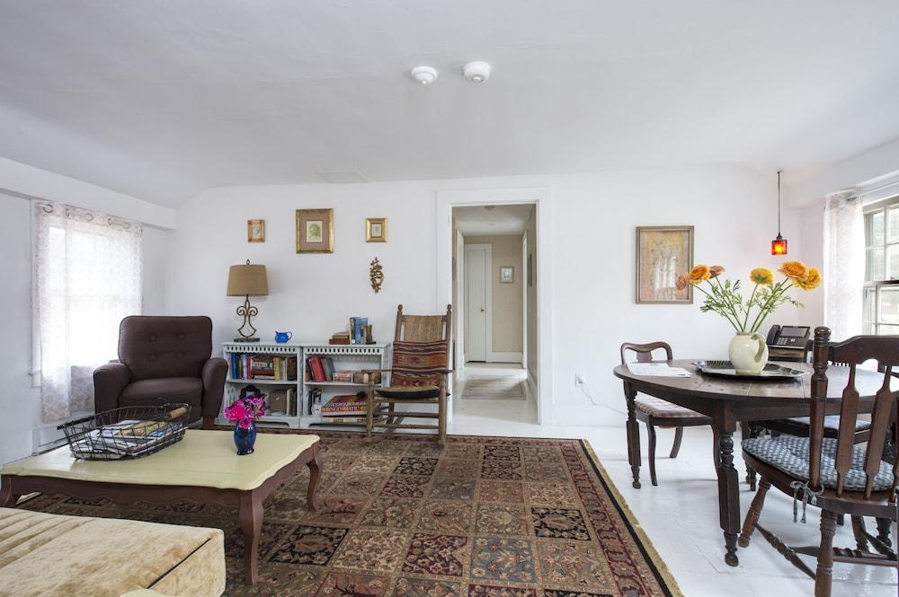 The Egremont Village Inn