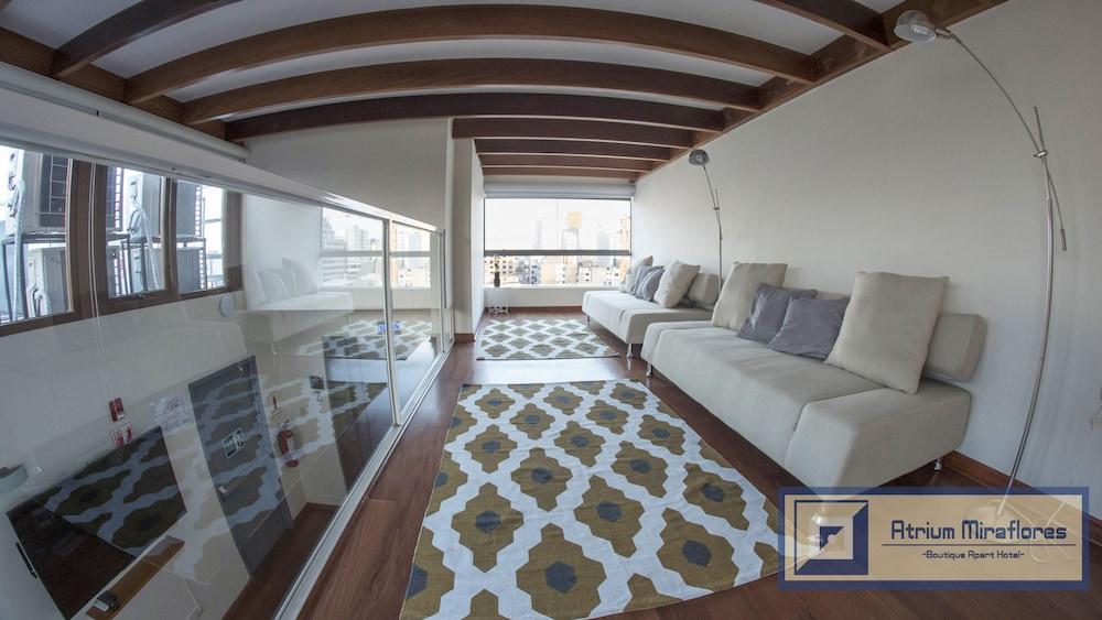 Atrium Miraflores