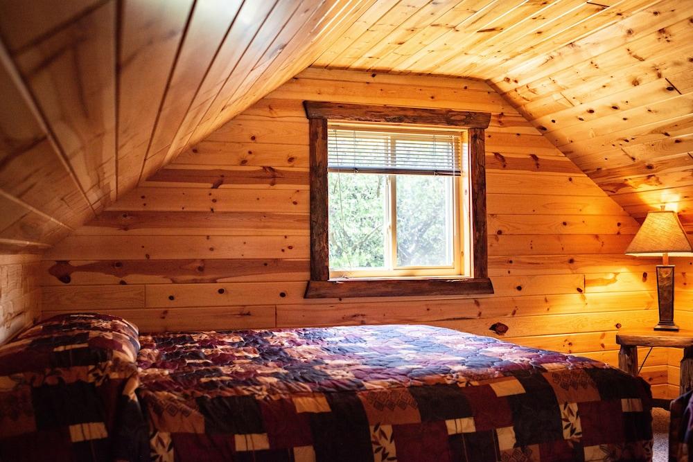 Edge-O-Dells Resort - 21 and Older