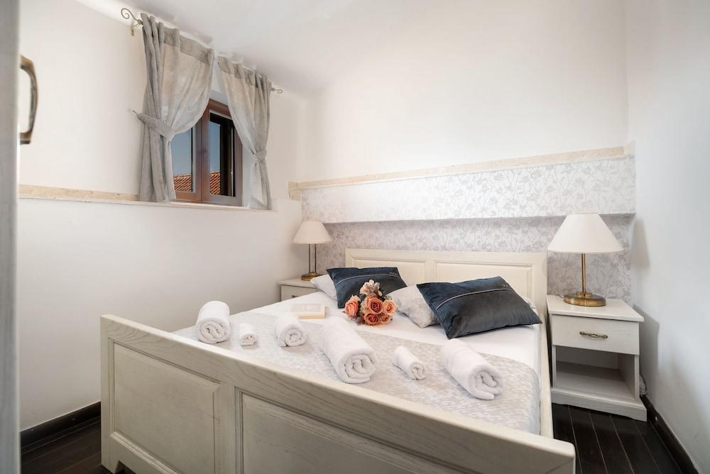 Luxury Apartment Perko