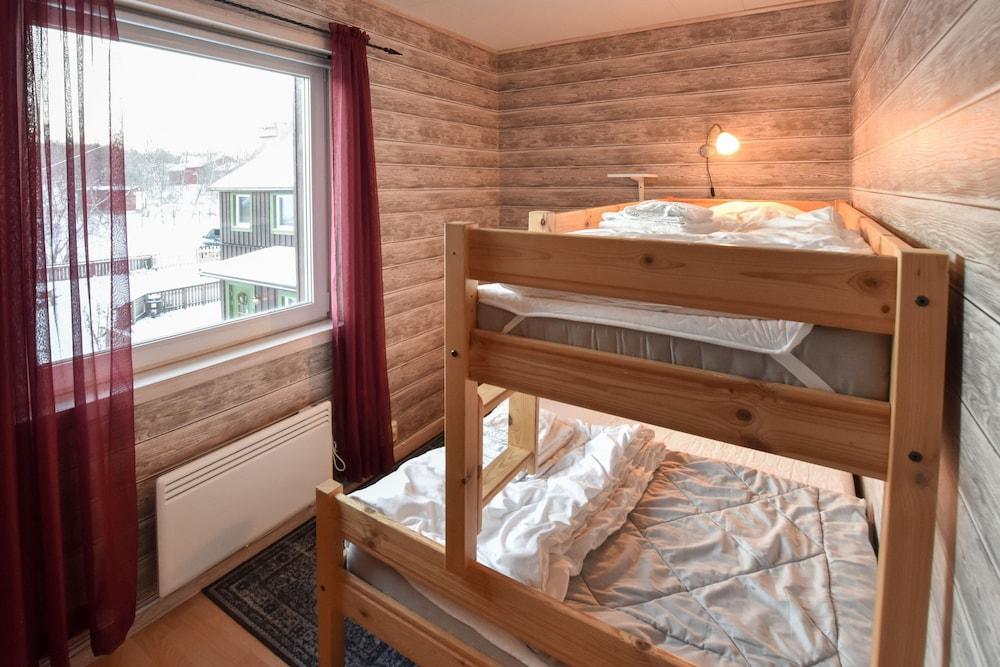 Abisko Guesthouse  & Activities