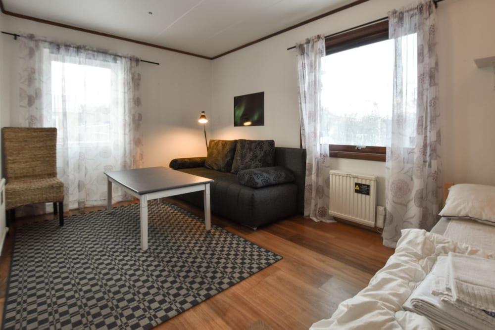 Abisko Guesthouse  & Activities