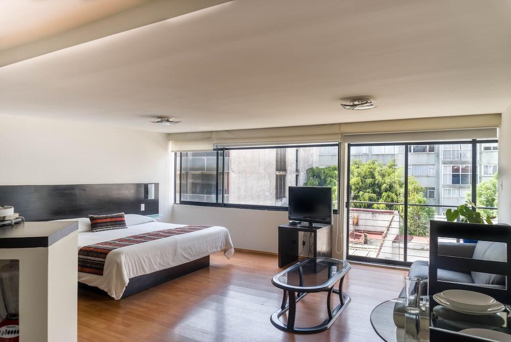 Grupo Kings Suites Platon 436