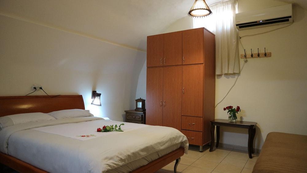 Santa Maria Guest House