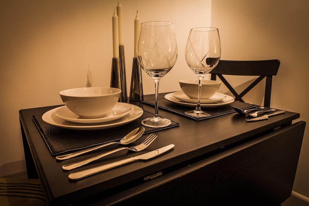 Station Suite - Simple2let Serviced Apartments