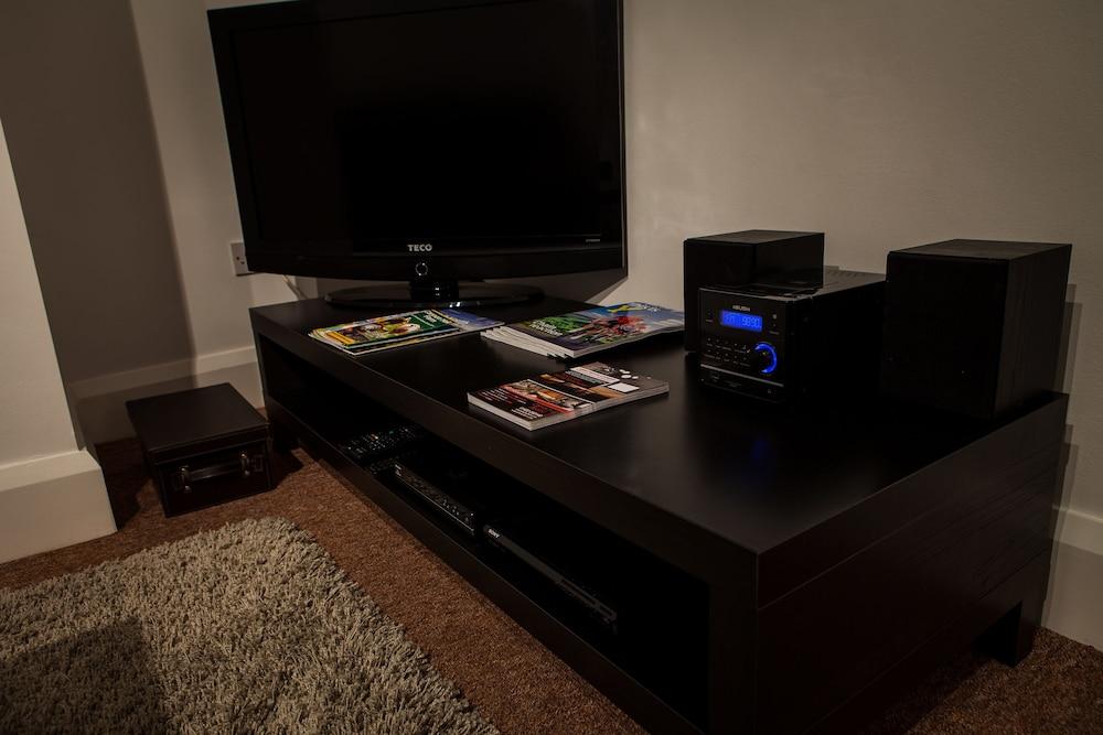 Central Suite - Simple2let Serviced Apartments