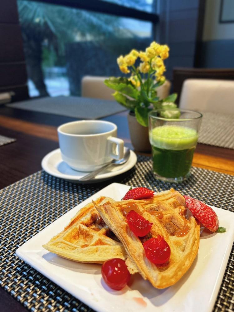 Tropikalya Gold Hotel