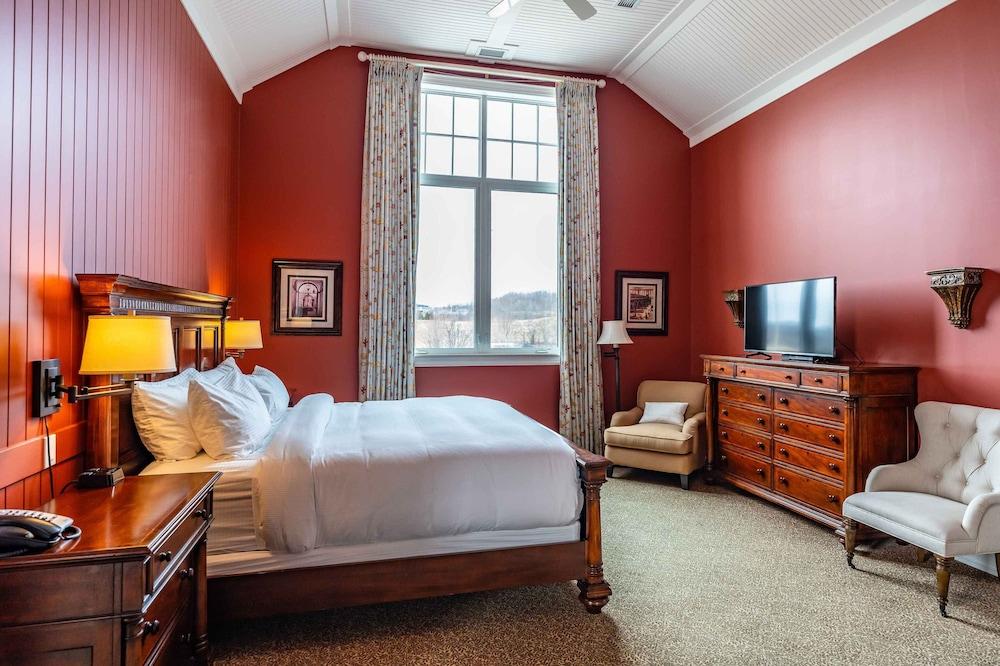 The Inn at Cobble Beach