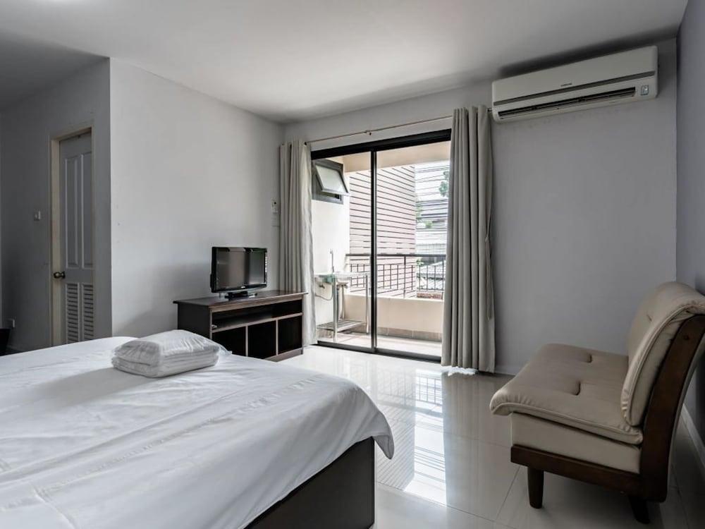 Double Two at Sathorn