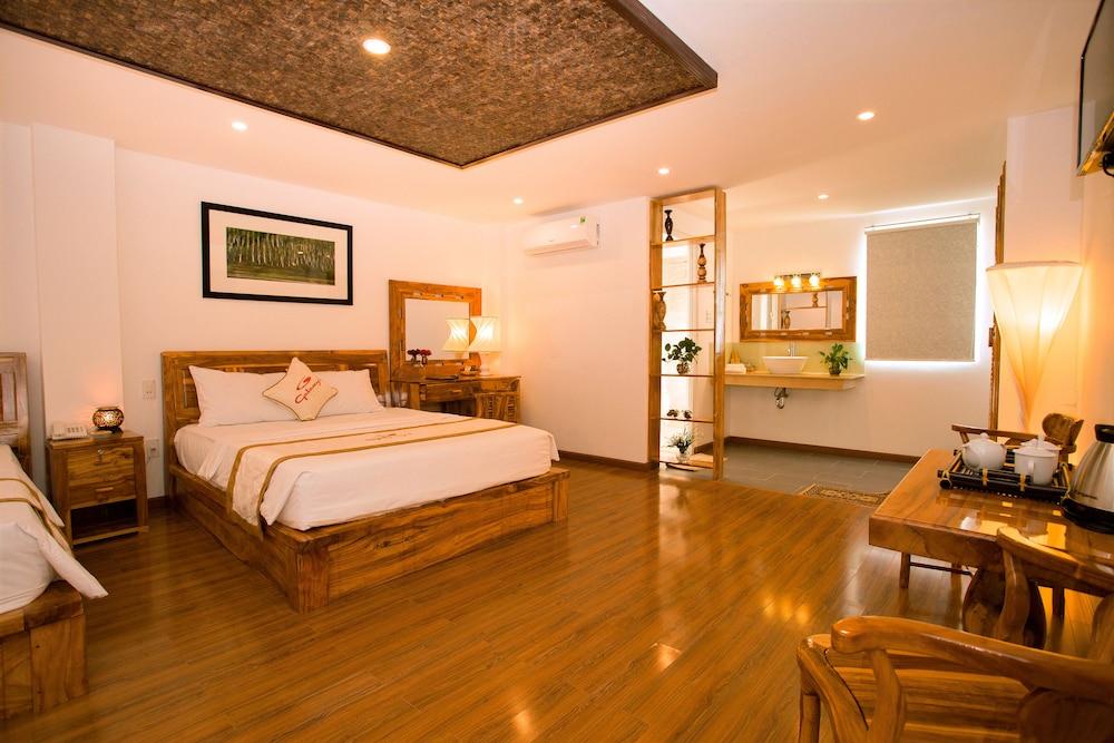 Rex Hotel and Apartment