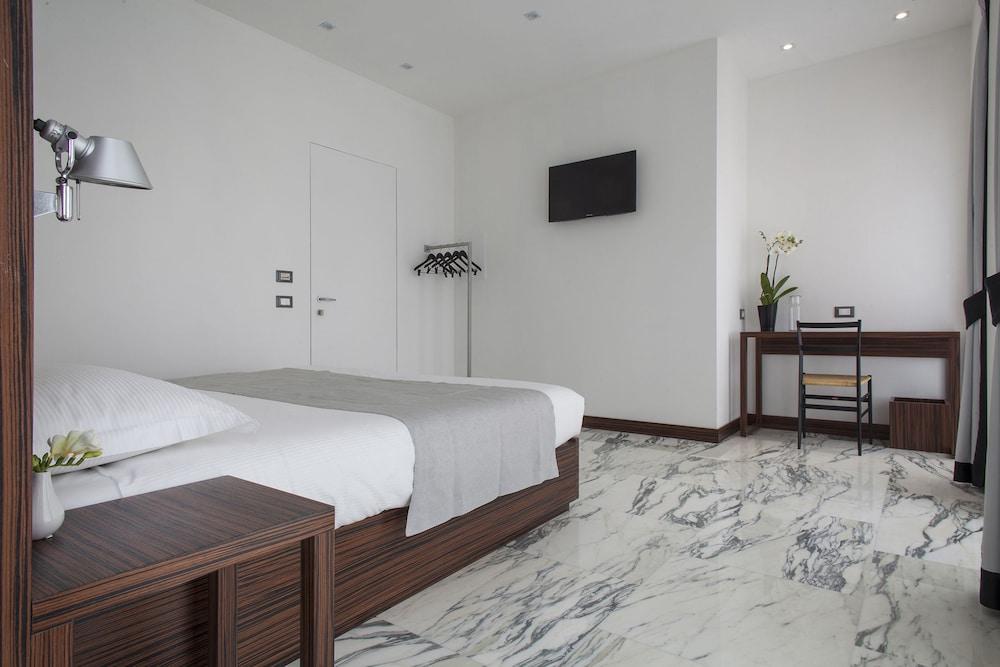 My Bed Montenapoleone