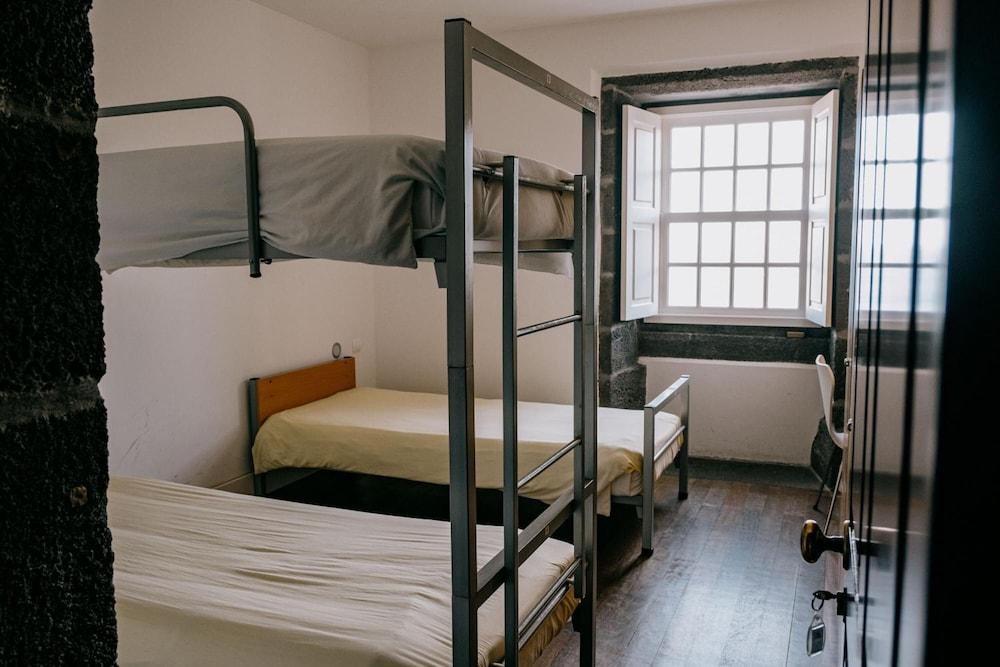 Azores Youth Hostels - Pico