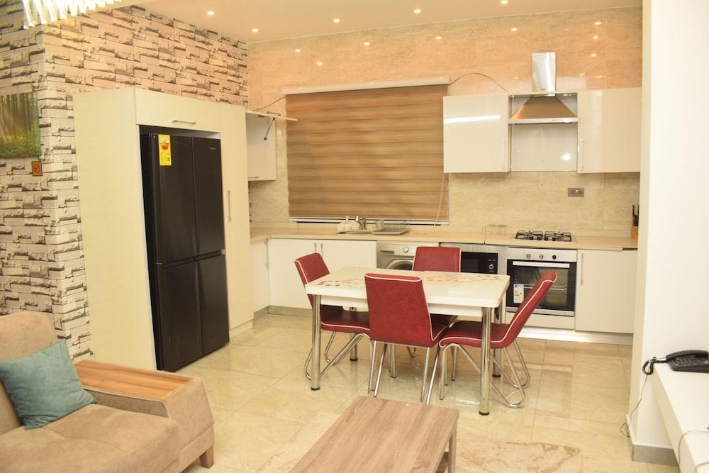 Steaman Heights Apartments