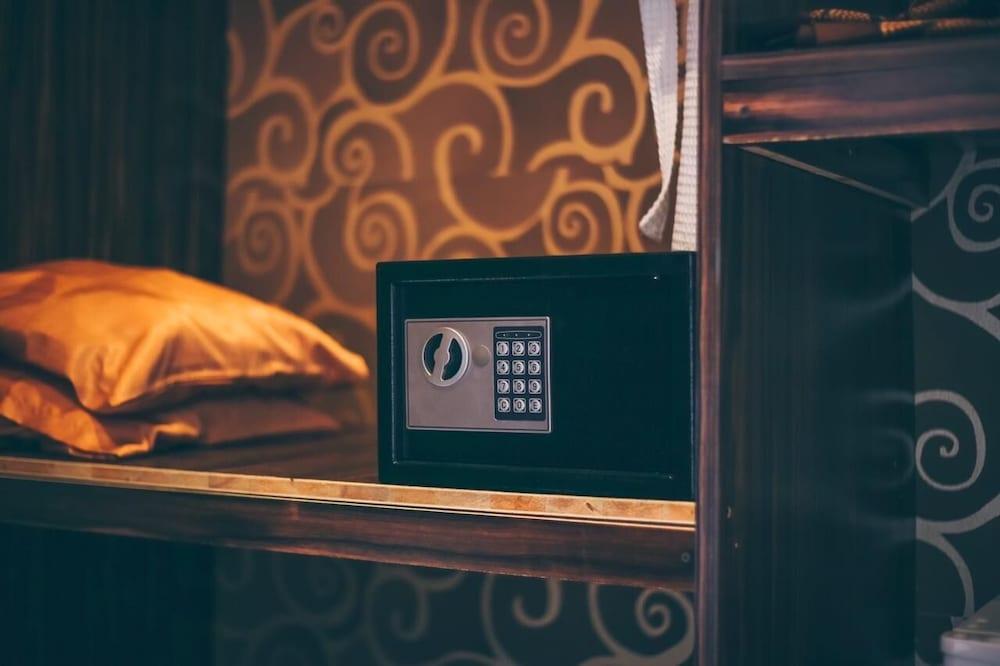 Himeyn Beach Inn Ocho Homes