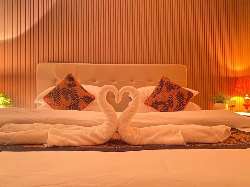 Himeyn Beach Inn Ocho Homes