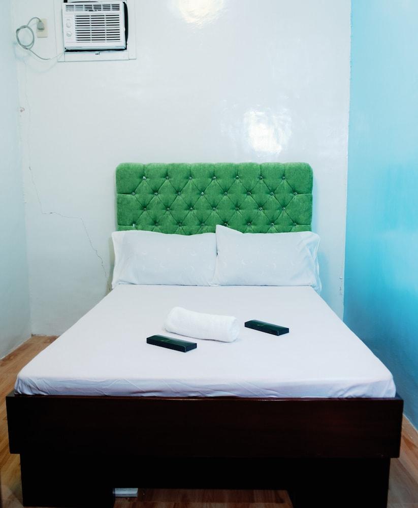 Rb's Three Storey House