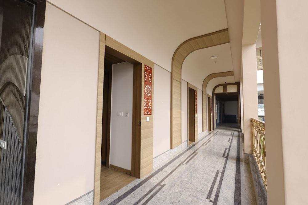 Nirvana Grand Hotel & Resort